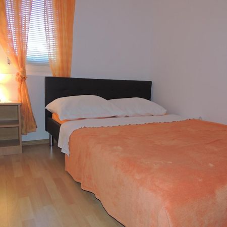Apartman Husic Pag Town Rum bild