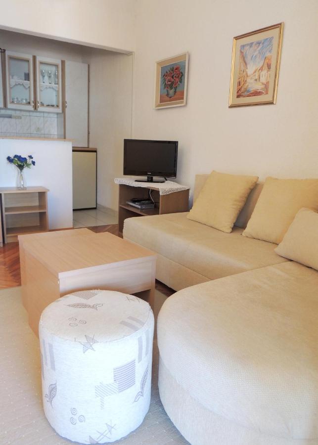 Apartman Husic Pag Town Exteriör bild