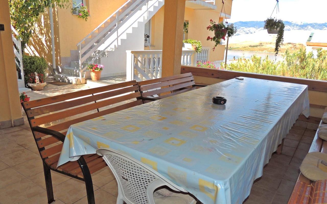 Apartman Husic Pag Town Exteriör bild